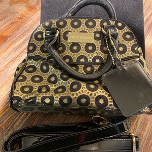 Steve Madden Mini purse patent leather and gold